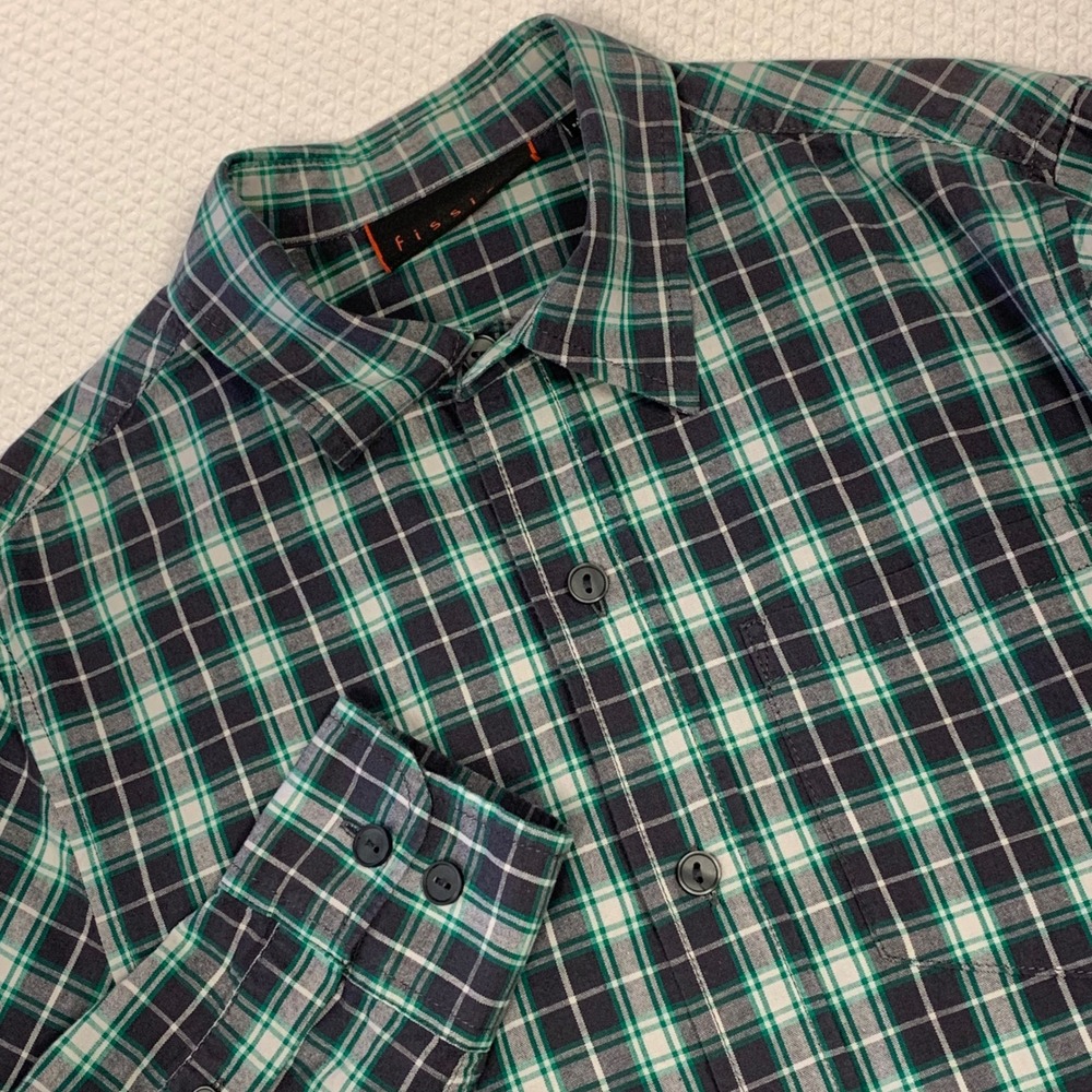 Fission Mens Plaid Button Down Shirt Green Navy White Roll Tab Sleeve Small